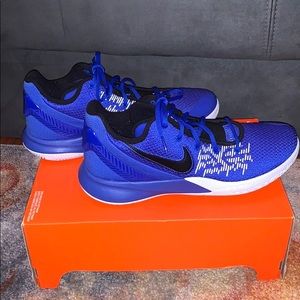 Nike men’s basketball sneakers size 10